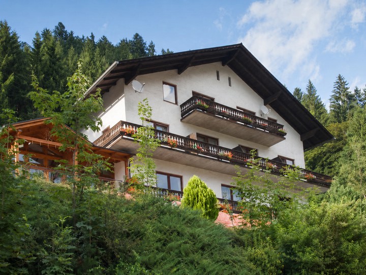 Alpenpension Weltsprachen im Sommer
